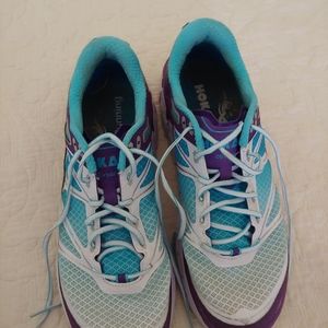 Running Shoes